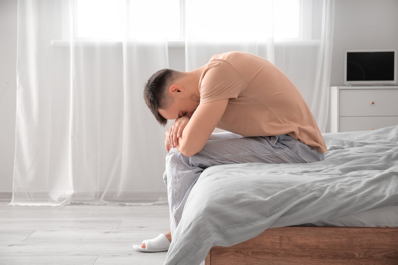 Homme souffrant d'un syndrome confusionnel