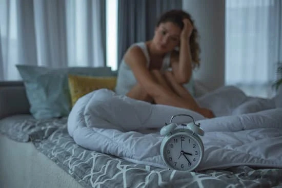 Femme qui fait une insomnie