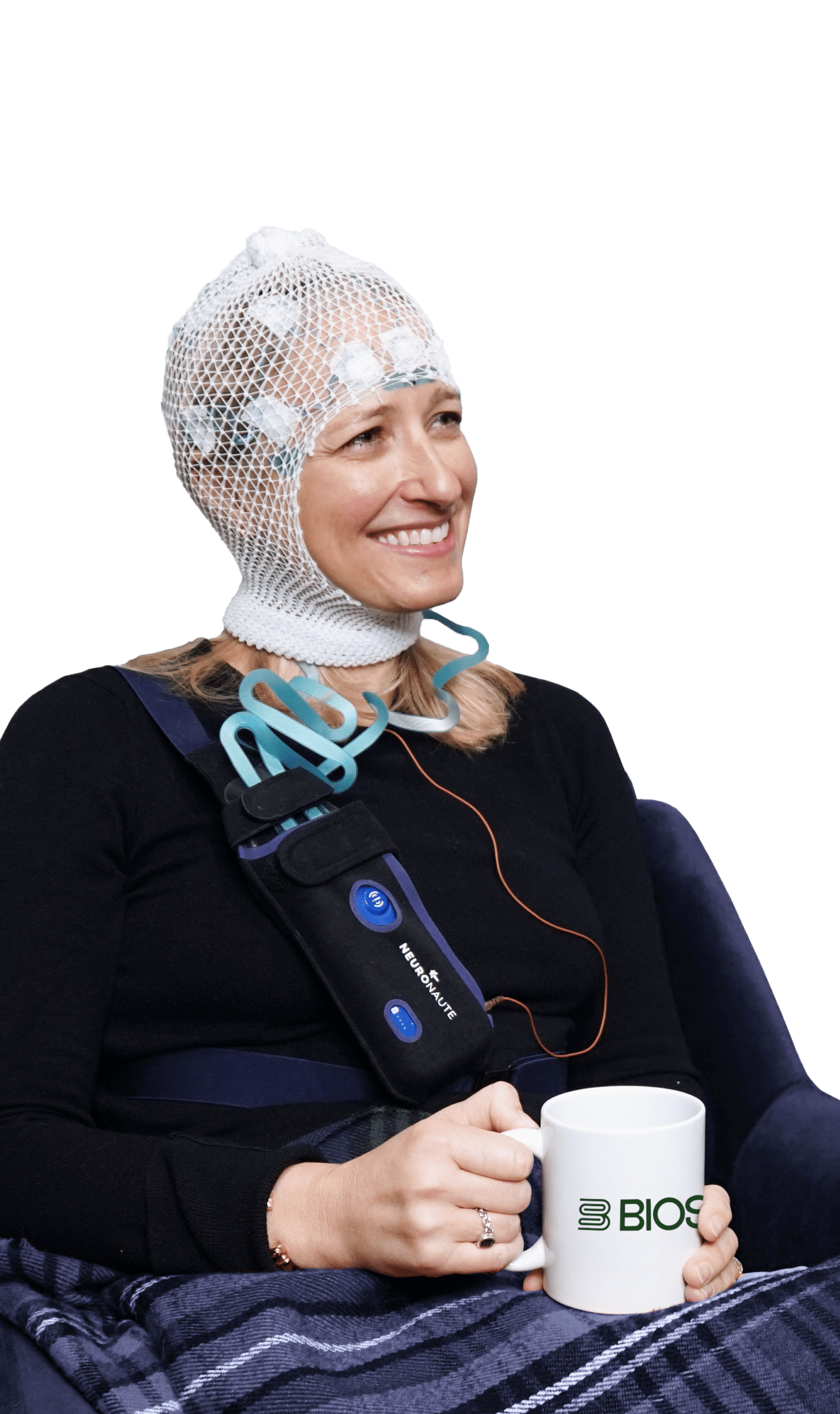 Femme assise dans un fauteuil, elle est en train de passer un examen neurologique.